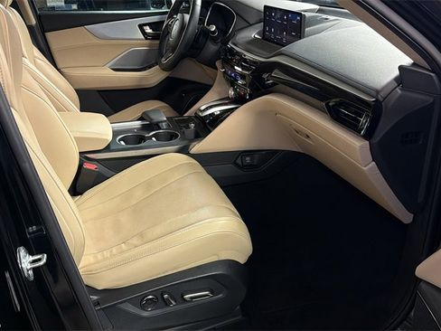 Used 2023 Acura MDX SH-AWD w/ Technology Package image 9