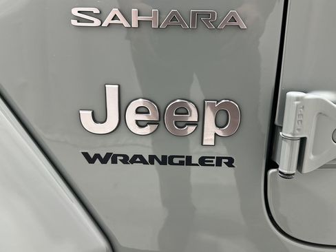 Used 2024 Jeep Wrangler Sahara w/ Technology Group image 30