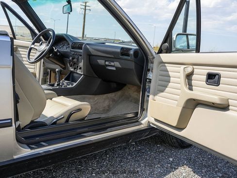 Used 1987 BMW 325i Convertible RWD image 37