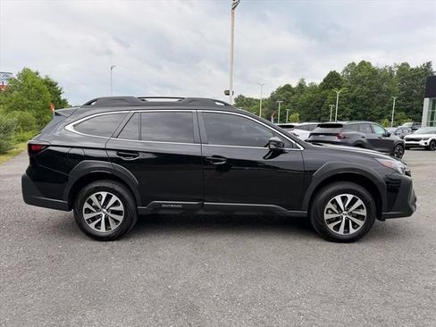 Used 2025 Subaru Outback Premium w/ Popular Package #1A AWD/4WD image 14