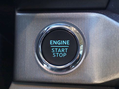 Used 2026 Ford F250 Platinum w/ Platinum Plus Package image 28