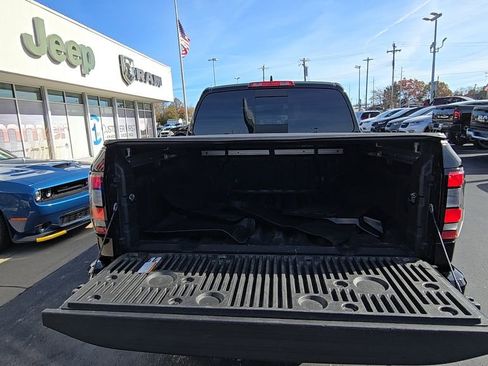 Used 2024 Nissan Frontier PRO-4X w/ Pro Premium Package image 15
