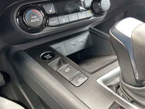 New 2026 Nissan Kicks SV image 37