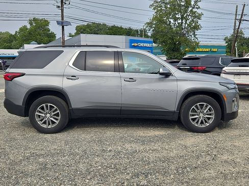 Used 2023 Chevrolet Traverse LT AWD/4WD image 9