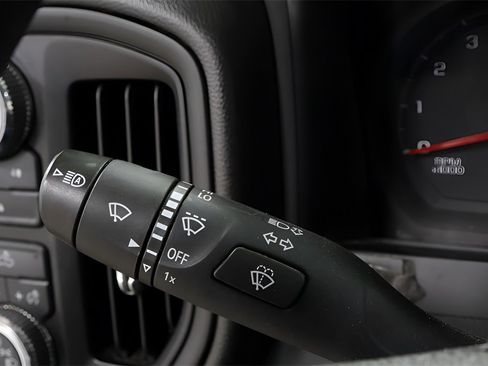 Used 2024 GMC Sierra 2500 Pro w/ Convenience Package image 16