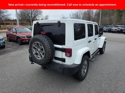 Used 2016 Jeep Wrangler Unlimited Rubicon w/ Connectivity Group image 5
