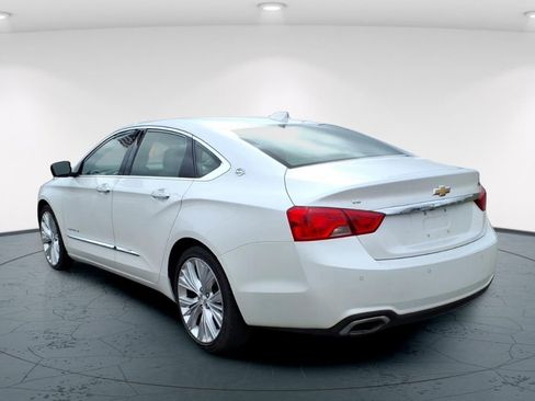 Used 2017 Chevrolet Impala Premier w/ Enhanced Convenience Package image 5