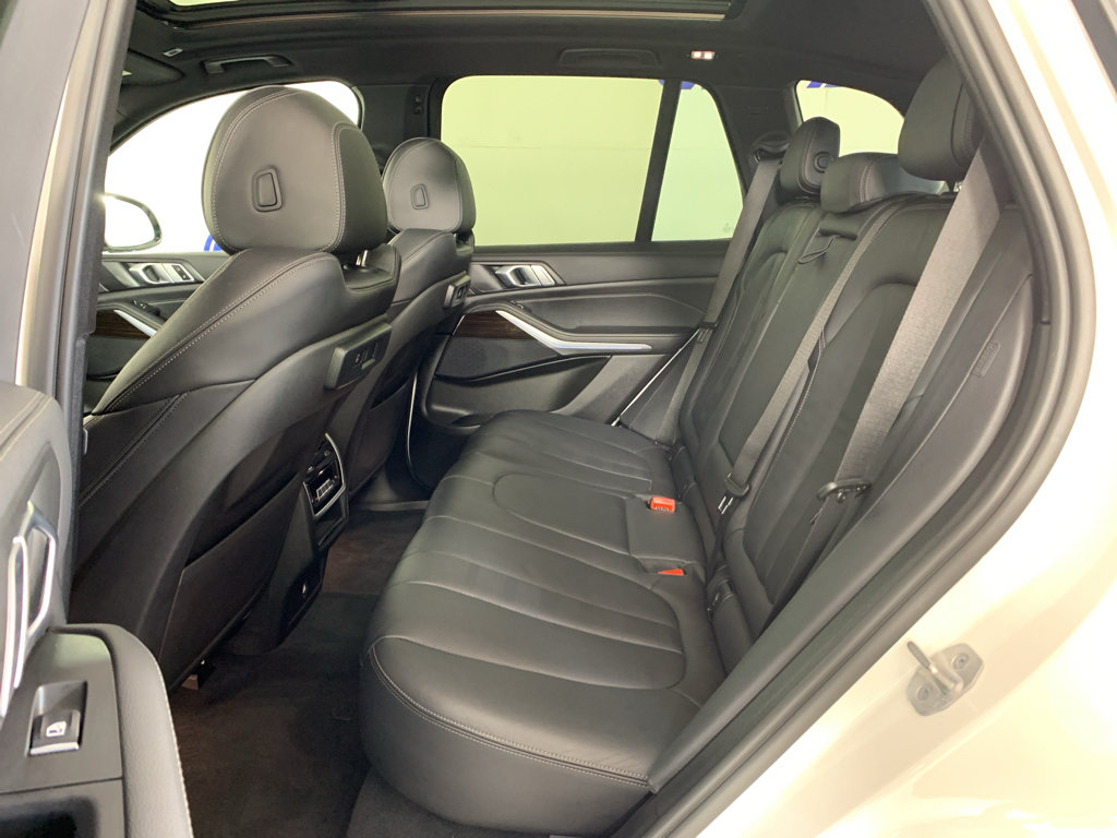 Used 2021 BMW X5 xDrive45e w/ M Sport Package AWD/4WD image 32