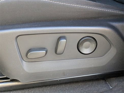 Used 2024 Chevrolet Suburban Premier w/ Premium Package image 21