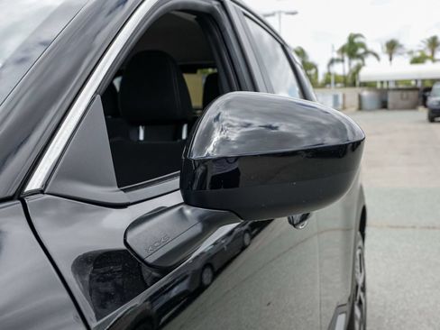 Used 2025 Nissan Kicks SV FWD image 12