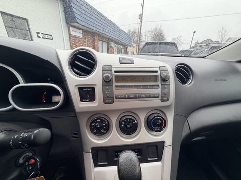 Used 2009 Toyota Matrix image 12