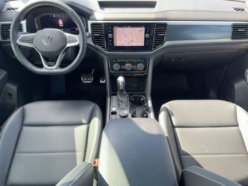 Used 2023 Volkswagen Atlas Cross Sport SEL R-Line image 17