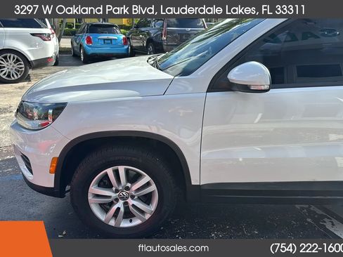 Used 2016 Volkswagen Tiguan S image 17
