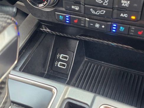 Used 2020 Ford F150 Raptor w/ Equipment Group 802A Luxury AWD/4WD image 40