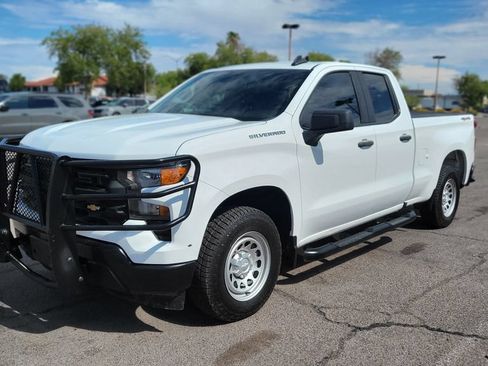 Used 2024 Chevrolet Silverado 1500 W/T w/ WT Convenience Package AWD/4WD image 4