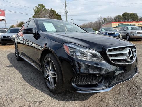 Used 2014 Mercedes-Benz E 550 4MATIC Sedan image 1