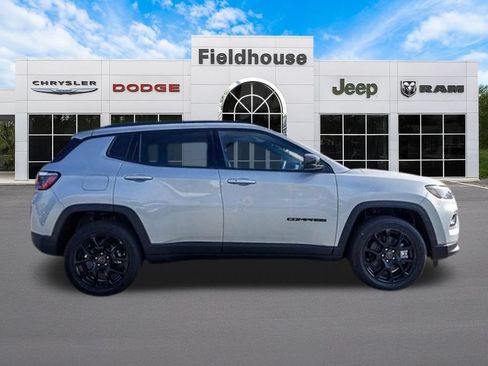 New 2026 Jeep Compass Latitude AWD/4WD image 4