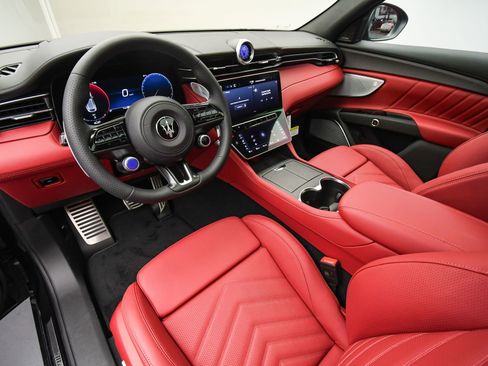 New 2025 Maserati Grecale Modena AWD/4WD image 12