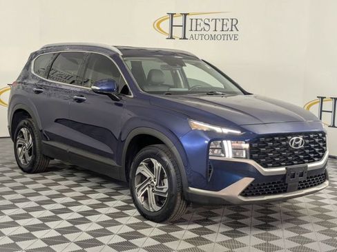 Used 2023 Hyundai Santa Fe SEL image 2