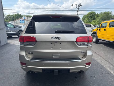 Used 2014 Jeep Grand Cherokee Overland w/ Advanced Technology Group AWD/4WD image 7