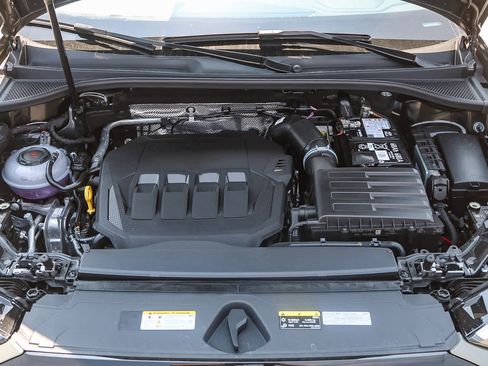 New 2025 Audi Q3 2.0T Premium image 26