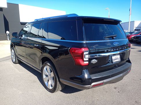 Used 2023 Ford Expedition Max King Ranch image 5