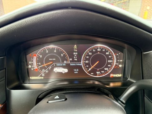 Used 2015 Cadillac Escalade Premium AWD/4WD image 7