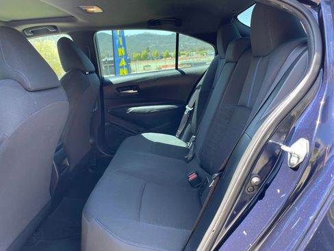 Used 2022 Toyota Corolla SE w/ SE Premium Package image 22