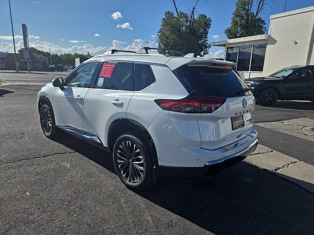 Used 2025 Nissan Rogue Platinum AWD/4WD image 8