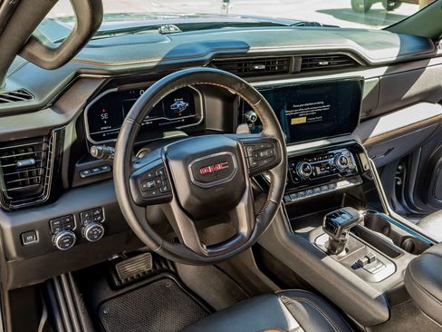 Used 2023 GMC Sierra 1500 AT4 w/ AT4 Premium Package image 17