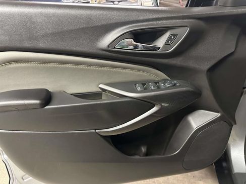 Used 2025 Chevrolet Trax ACTIV w/ Driver Confidence Package FWD image 17