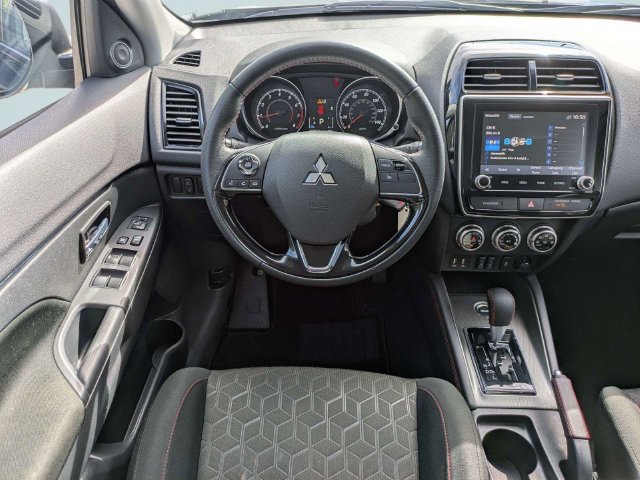 Used 2026 Mitsubishi Outlander Sport LE AWD/4WD image 17
