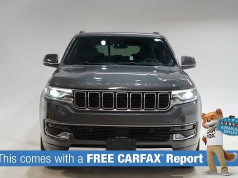 Used 2022 Jeep Wagoneer Series III w/ Premium Group I image 2