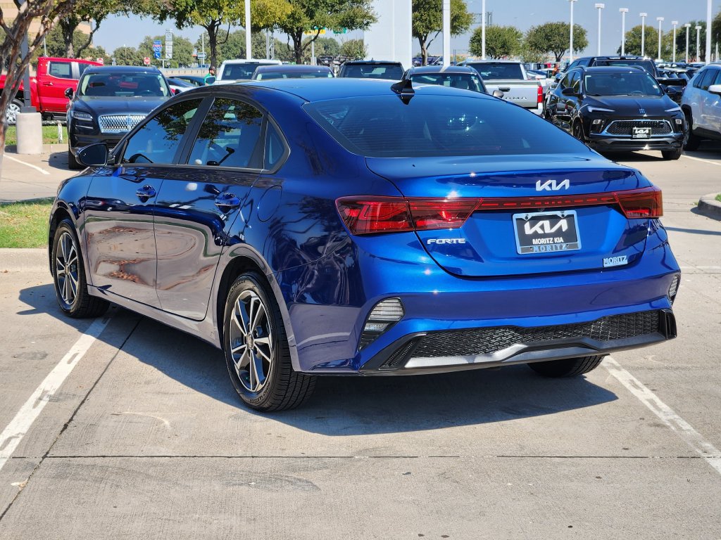 Used 2023 Kia Forte LXS w/ LXS Technology Package FWD image 3