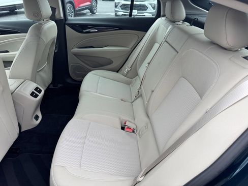 Used 2018 Buick Regal Preferred w/ Driver Confidence Package #1 image 6