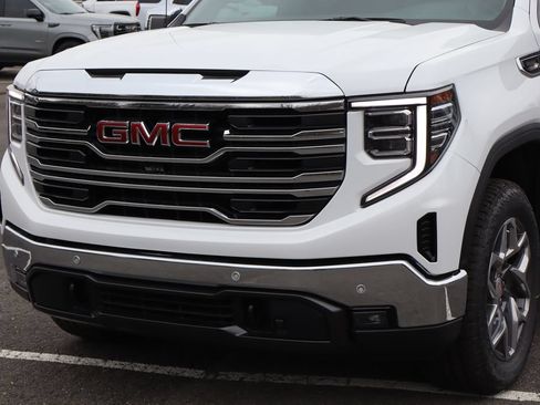 New 2026 GMC Sierra 1500 SLT w/ SLT Premium Plus Package AWD/4WD image 4