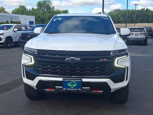 Certified 2023 Chevrolet Tahoe Z71 w/ Luxury Package AWD/4WD image 6