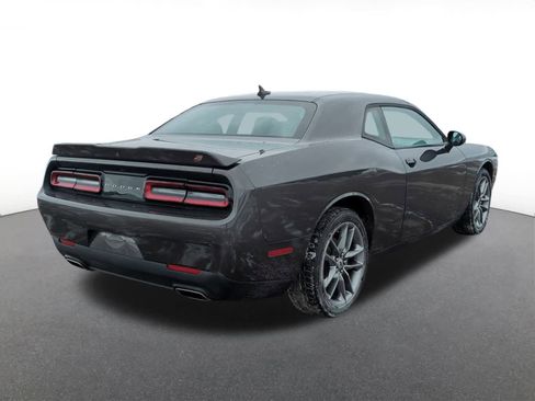 Used 2021 Dodge Challenger SXT w/ Plus Package image 6