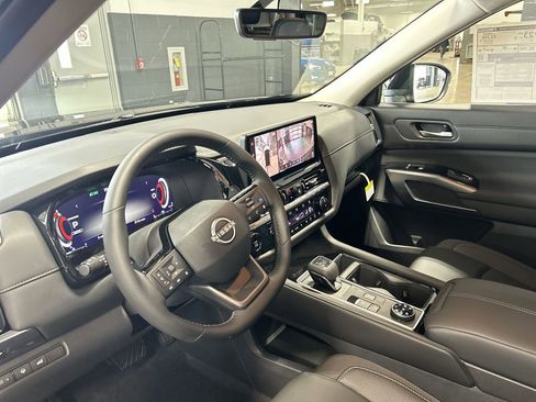 New 2026 Nissan Pathfinder SL AWD/4WD image 26