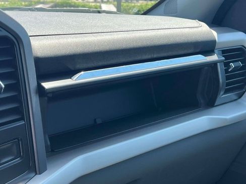 Used 2023 Ford F150 Lightning XLT AWD/4WD image 34