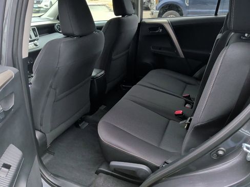 Used 2015 Toyota RAV4 XLE image 10