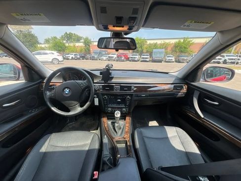 Used 2010 BMW 328i xDrive Sedan AWD/4WD image 16