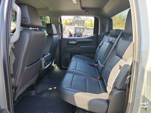 Used 2023 Chevrolet Silverado 1500 LTZ image 37