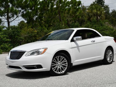 Used 2012 Chrysler 200 Limited FWD image 23
