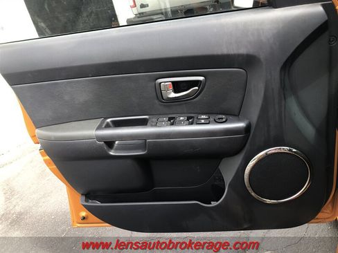 Used 2011 Kia Soul + w/ Audio Pkg FWD image 9