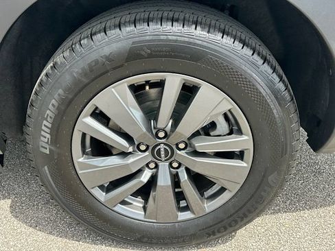 Used 2025 Nissan Pathfinder SV FWD image 35