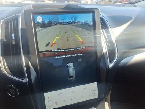 Used 2024 Ford Edge SEL w/ Convenience Package image 21