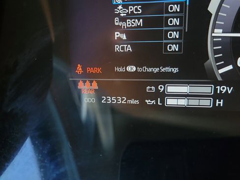 Used 2024 Toyota Tundra Platinum AWD/4WD image 20