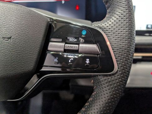 Used 2024 Nissan Ariya AWD image 17