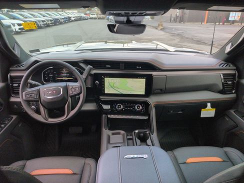 New 2026 GMC Sierra 2500 AT4 w/ AT4 Premium Plus Package AWD/4WD image 9